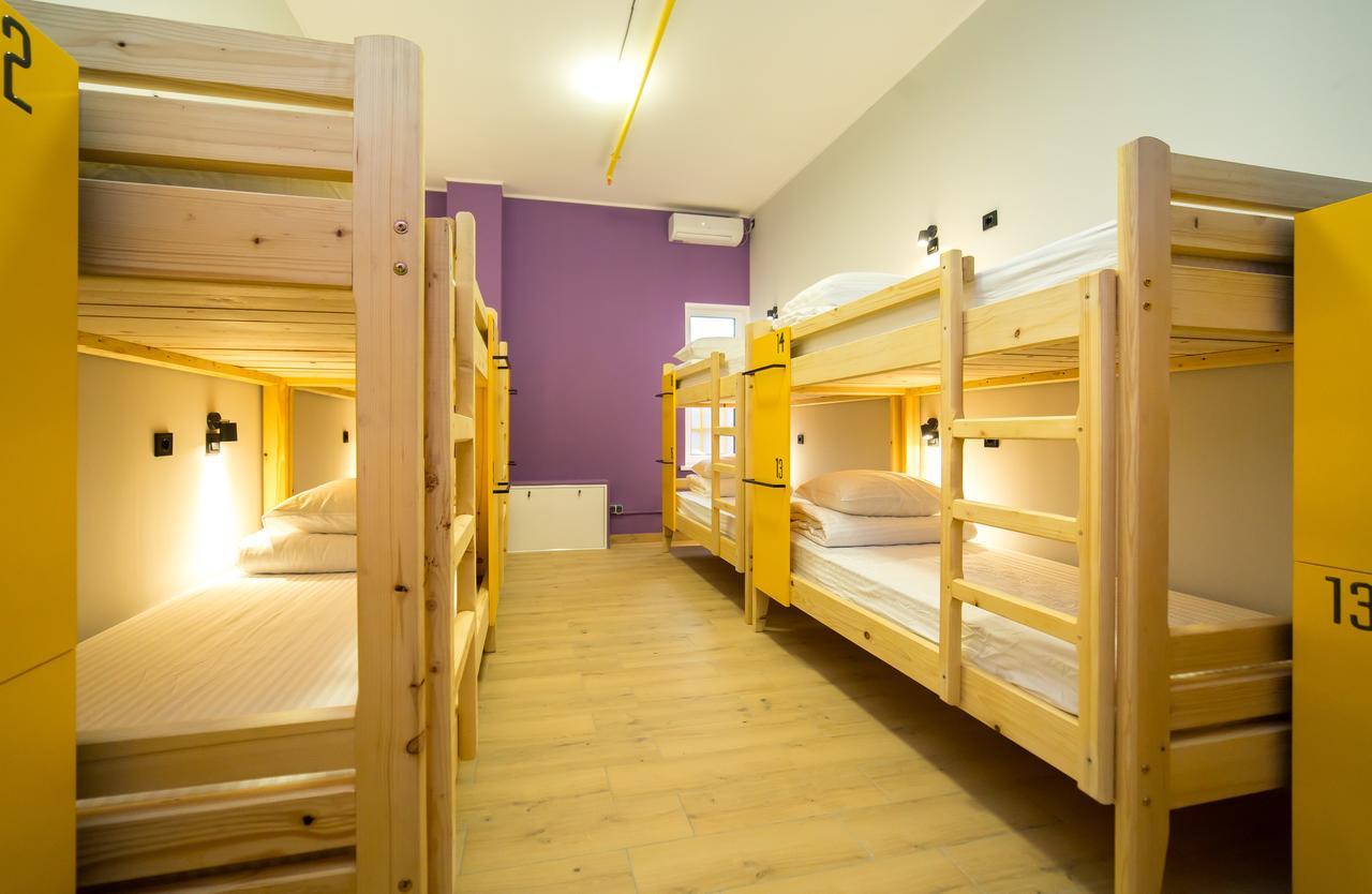 Hotel Bee Station Kiev Exterior foto